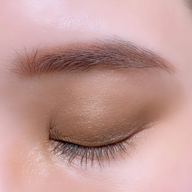 イイ女コスメ！レオパード柄コンパクト【ドルチェ&ガッバーナ ビューティ】 ベーシックでシックな1番人気のブラウンアイシャドウ _3_2