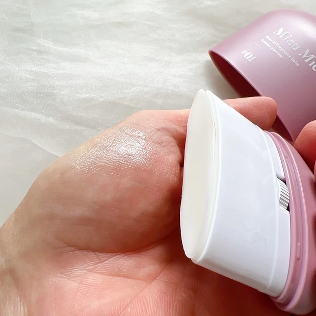 香水をまとうように軽くヘアセット_4