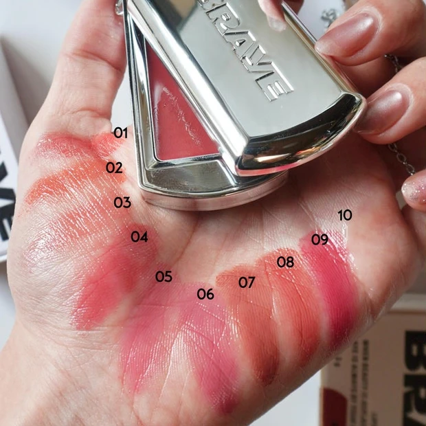 BRAYE（ブレイ）リップスリークをイエベがスウォッチ