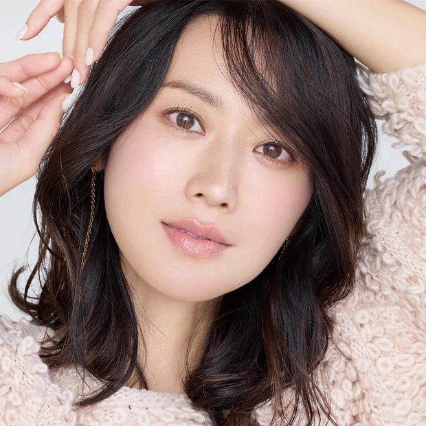 40代に似合ううるおい&大人ピンクメイク