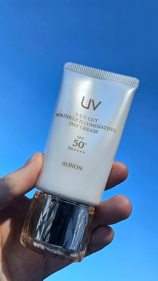 ハイスぺ＆つけ心地大優勝！アルビオンのデイクリームで肌投資【マキア