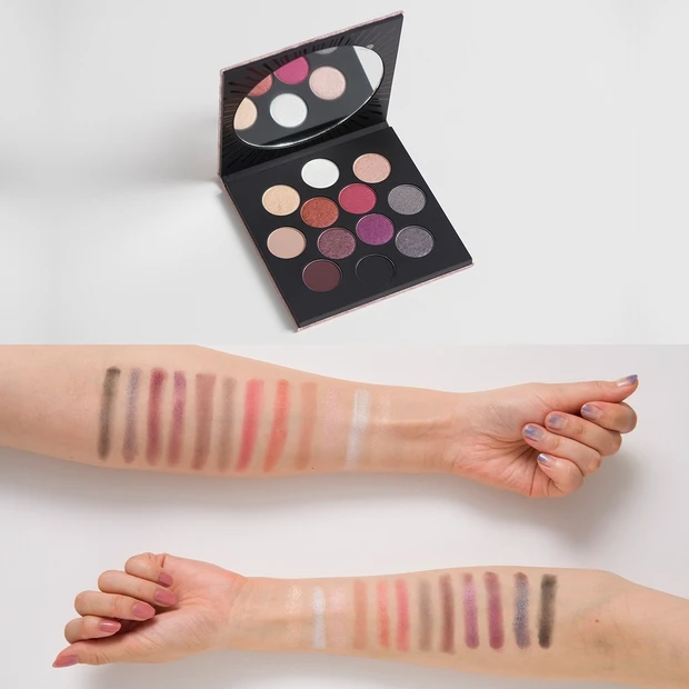 注目色は全員一致でパープル! M・A・C「ロケット トゥ フェイム アイ シャドウ × 12 パレット」を全色スウォッチ【クリスマスコスメ2020】