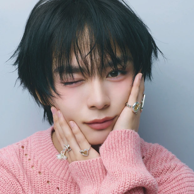 【なにわ男子・大西流星さん】<br>ポーチの中身を大公開!