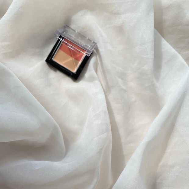 「補正レッド」が青クマに効く！