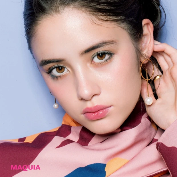 秋ファッションとも好相性! イガリシノブ流・上濃いめ、下薄めのグラデーシ…