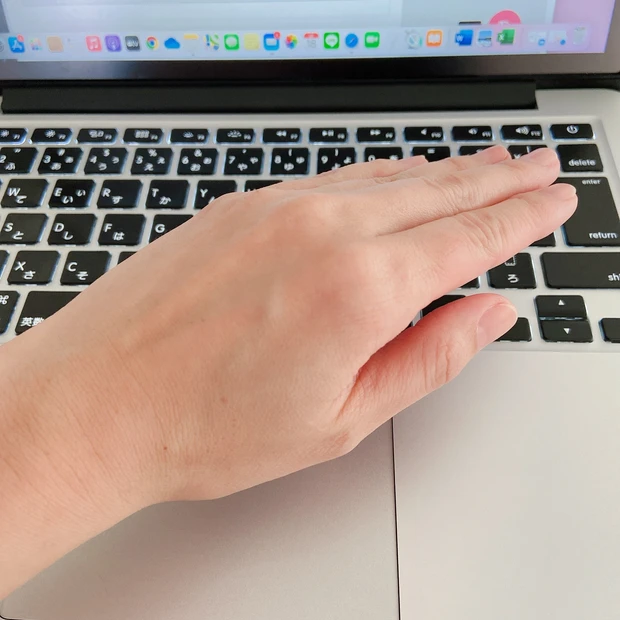 【1日20分⏰でつるつるに✨】身につけるだけ!本格ハンド&フットケアが叶っちゃうハイドロゲル グローブ&ソックス_3_3