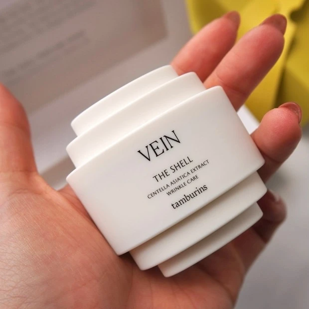 MAQUIAインフルエンサーの『TAMBURINS(タンバリンズ)』おすすめアイテム パルファムハンドミニデュオセットベスト(FEY9+VEIN 各15mL)