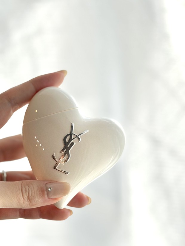 ボディにもフェイスにも使える♡ YSLクチュールハートアクセサリー_4