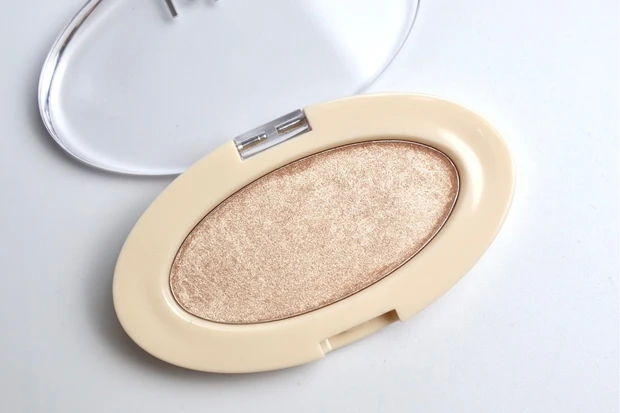 ラカ ドリームビームハイライター 01 ナチュラルビーム