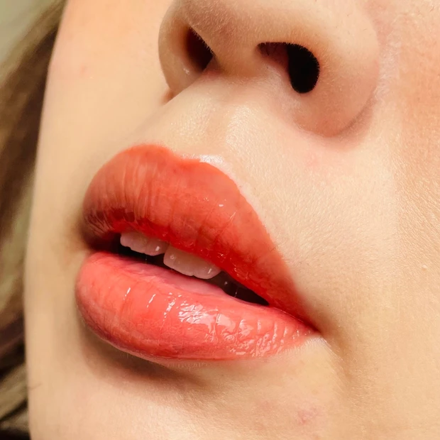 【最速レビュー】今月発売したばかり！Laka(ラカ)の新作、ジェリーイングヌードグロスをスウォッチ！Qoo10購入品の紹介です。_5_2