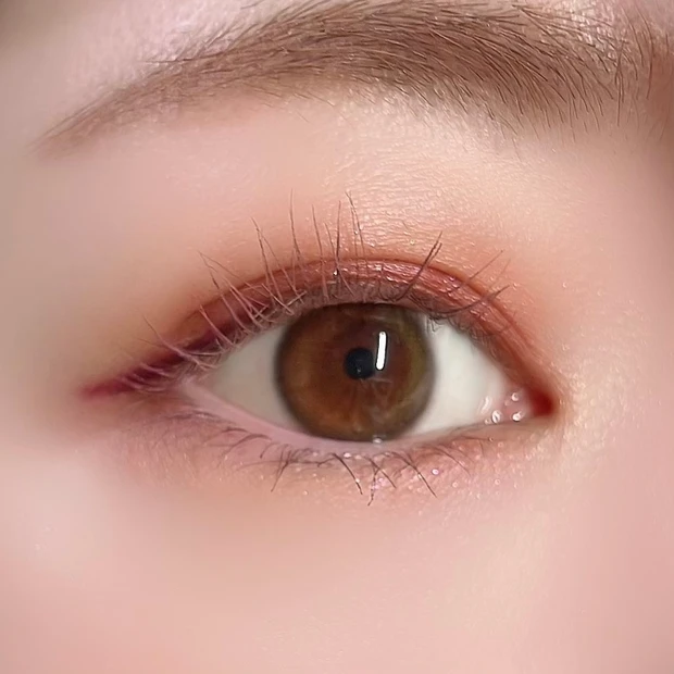 ADDICTION(アディクション)THE EYESHADOW PALETTE(ザアイシャドウパレット)008 Thousand Roses(サウザンド ロージズ)