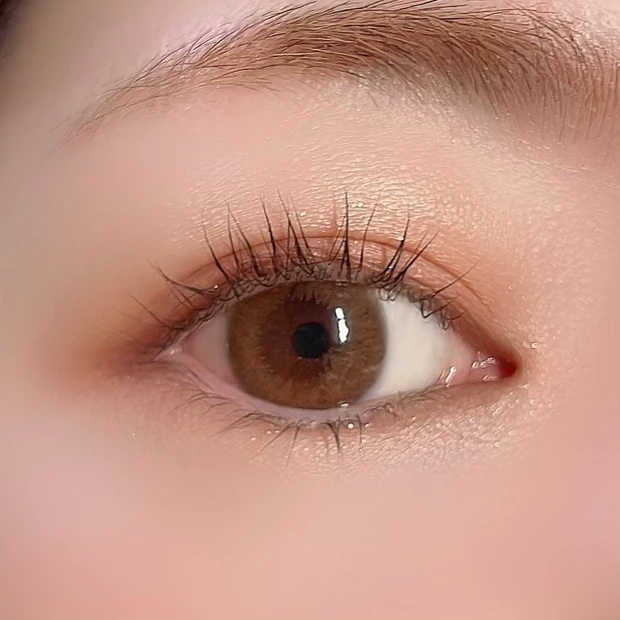 セザンヌ　アイシャドウ　ベージュトーンアイシャドウ 04 ミモザベージュ DOMEさん　メイク画像　ブルベ