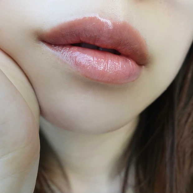 Fujiko ノールックリップ キュンなリップ フジコ 全色レビュー プチプラリップ プチプラコスメグランプリ2024 マキア 03 キュンなベージュ