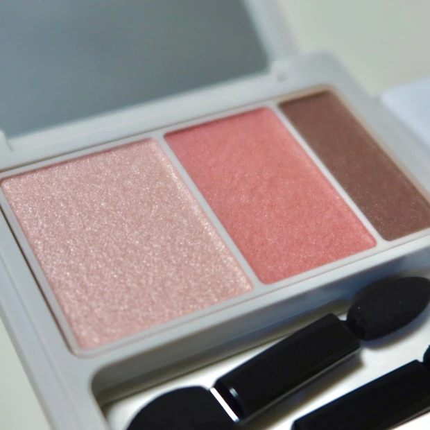 お肌に優しいアイシャドウ！_2_1