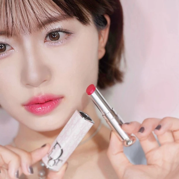 Diorのアディクトリップスティックから、ブルベ夏がリピ買いした「ビーディオール」をご紹介していきます。_6