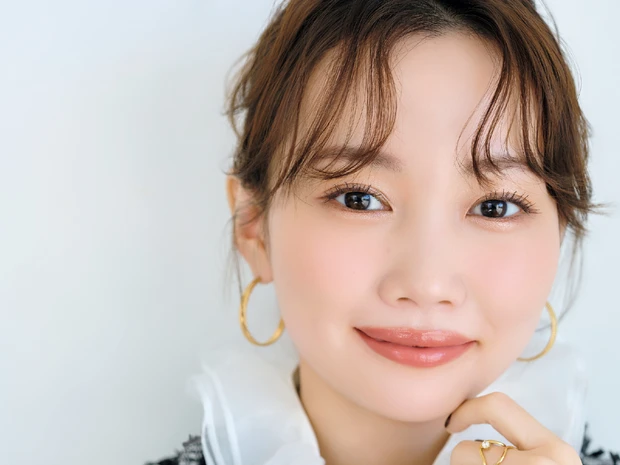 【水越みさとさんのメイク3選】THREEの春新作「スターゲージングアイシャドウクアッド 09」のシーン別に使い分け