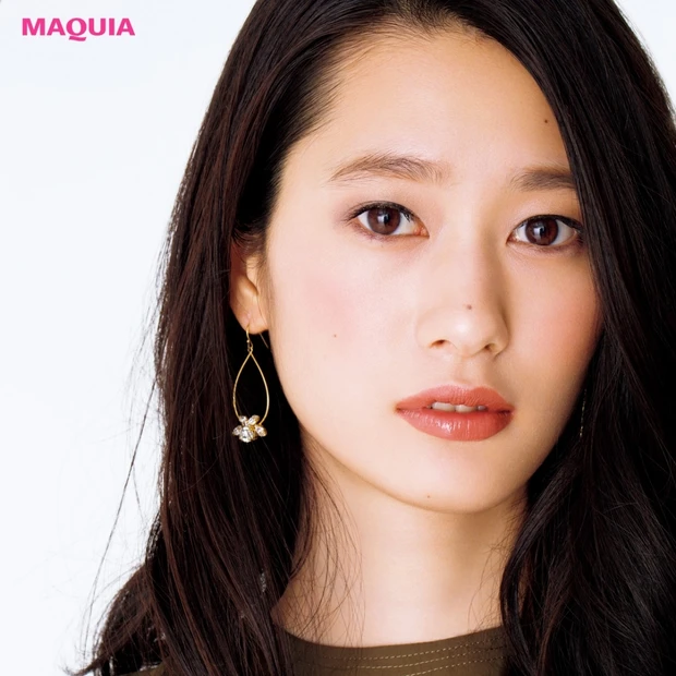 クールフェイスに絶対似合うリップカラーをナビ！ 今秋は赤味ブラウンに挑戦…