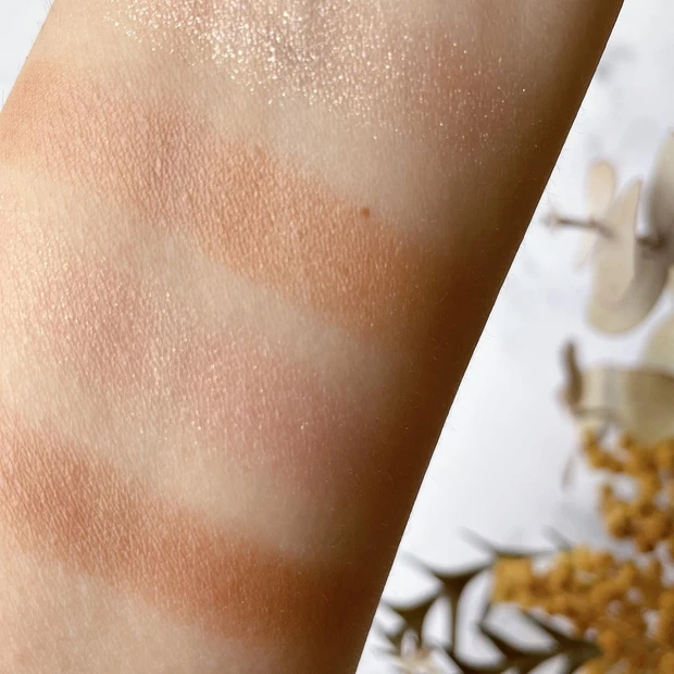 売り切れ常連!【ADDICTION ザアイシャドウパレット 003 Marriage Vow】上品なコーラルピンクパレット🍑温かみのある儚げメイク𓂃メイク画像・スウォッチ動画有り。_3_2