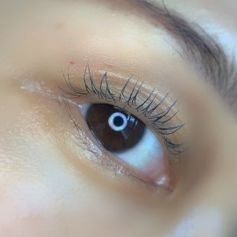 私の偏愛コスメ▶おしゃれな目元、抜け感重視!【カラーマスカラ】塗りやすさ・仕上がり・コスパなど、カラー別におすすめをご紹介!_17_2