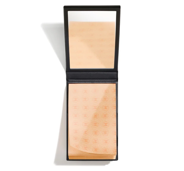 シャネル　オイル コントロール ティッシュ（脂取り紙）