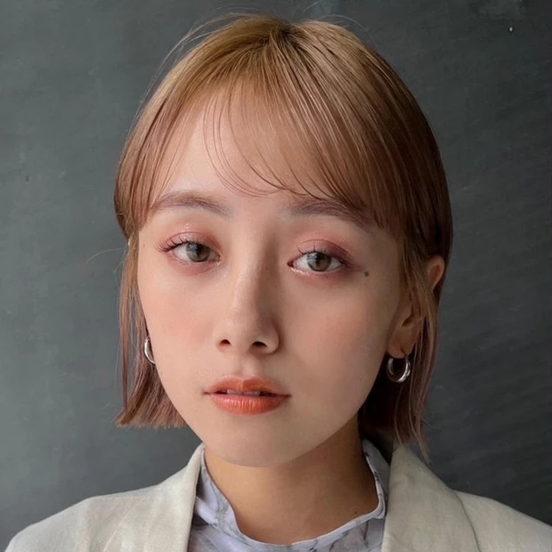 ボブ　ヘア　髪型　ヘアスタイル　大人　前髪あり　30代　40代