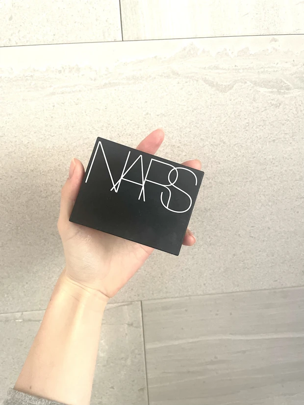 NARS ライトリフレクティングセッティングパウダー プレスト N