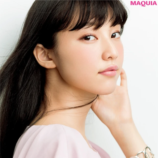 青み肌×やさしい瞳の色の“サマータイプ”に似合うブラウンパレット＆ベスト…