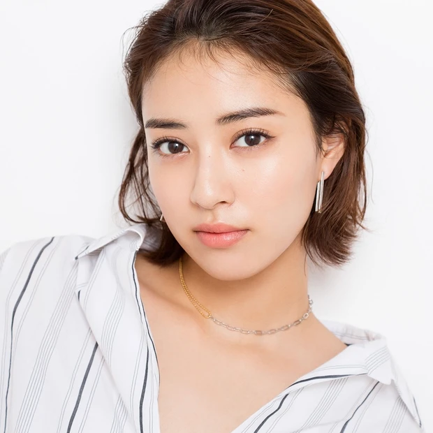 ブラシ使い×ベージュリップで好感度抜群の大人レディな唇に