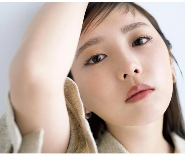 【6位】乃木坂46・与田祐希さんのベストリップ。コスメデコルテの大人色に夢中!【MYベストコスメ】