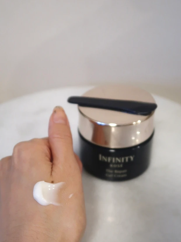 kose インフィニティ　スキンケア　maquia maya