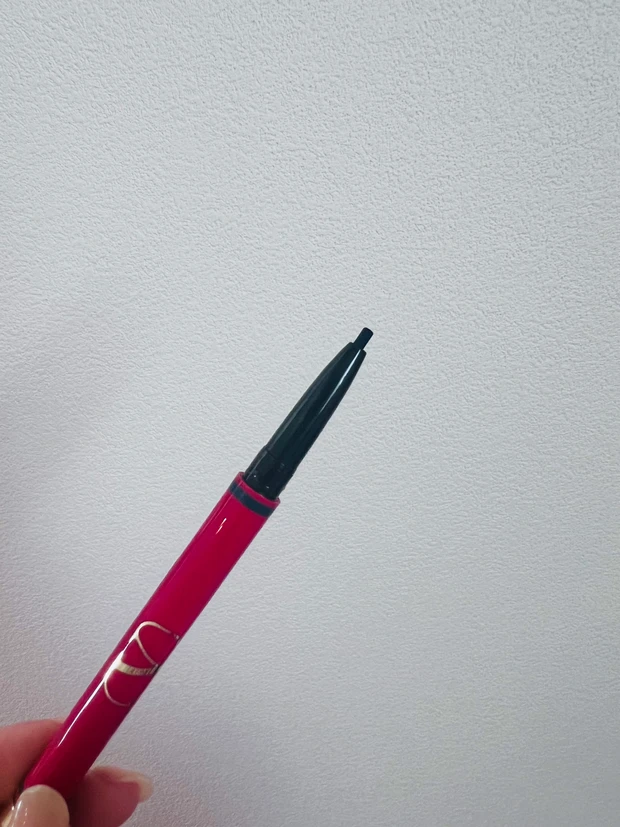 【イエベ＆ブルベOK🙆‍♀️】黒目を大きく白目はキレイに？！カラーメイク初心者さんにもオススメ♡最近ハマっている大人の垢抜けカラーアイメイクをご紹介🪄_4_1