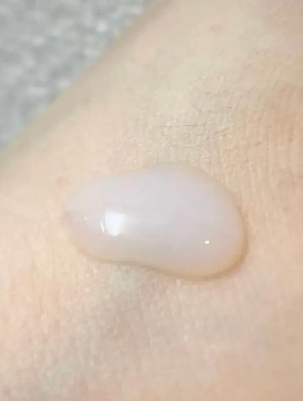 ファンケル　コアエフェクター　先行美容液　テクスチャー　エイジングケア