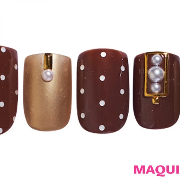 レトロブラウンの「大人ドット」は、ゴールドで洗練度が加速する！