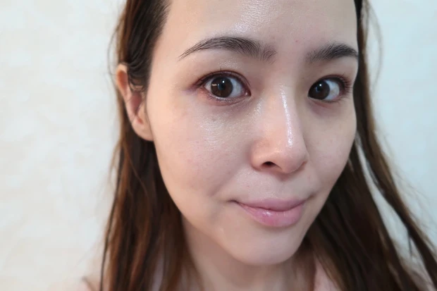 【1日中潤い続く！日中用乳液】アルブラン ザ UVエマルジョンIII_4_2