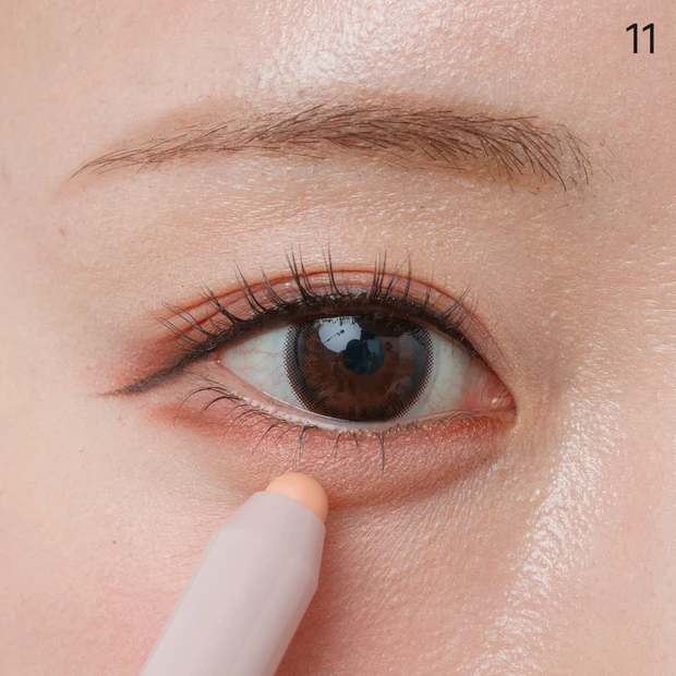 声優石飛恵里花アイメイクプロセス１１