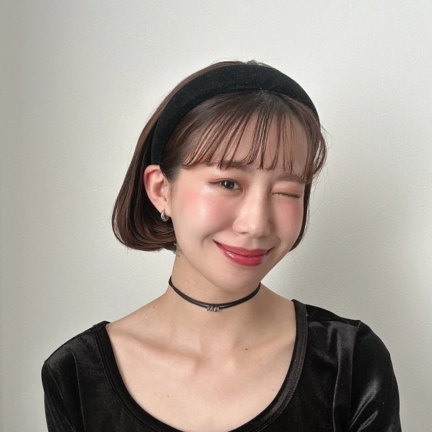 ミニボブ　大人ボブ　ミニボブアレンジ　ボブアレンジ　ボブスタリング　ベロアカチューシャ