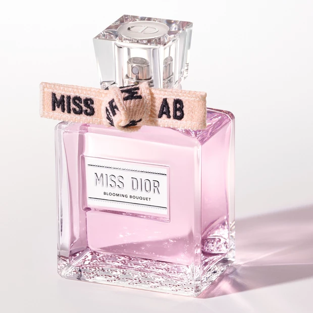 ミス ディオール ブルーミング ブーケ “Make It Yours” ブラック×ピンク