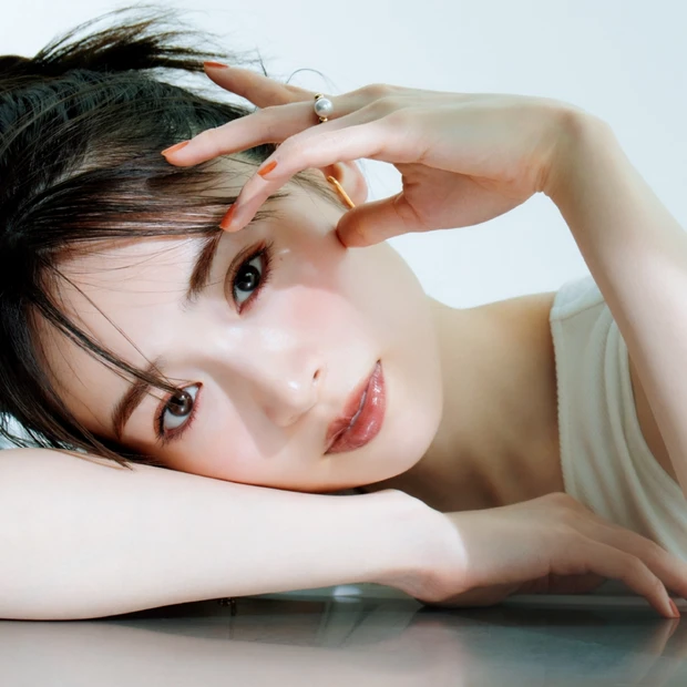 ブラウンリップを夏仕様に! 透け感グロスで色っぽさもアピール