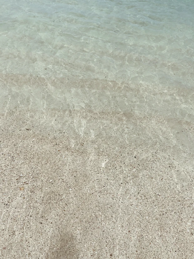 ビーチに必ず持って行ってほしい日焼け止め♪_3