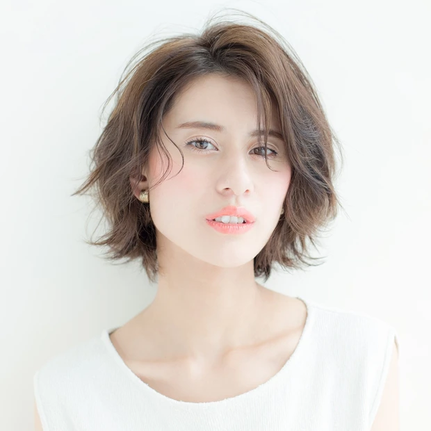 色っぽハンサムなショートヘアは前下がりレイヤーとパーマが決め手！