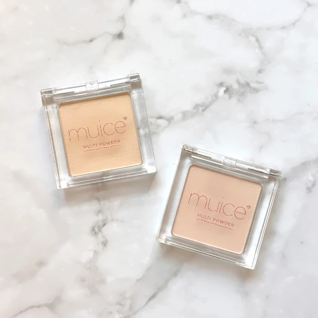 ミュアイスのスポットメンテパウダー、マツキヨ限定色MC01 トトノエベージュと定番色01 ソコアゲベージュのパッケージ写真