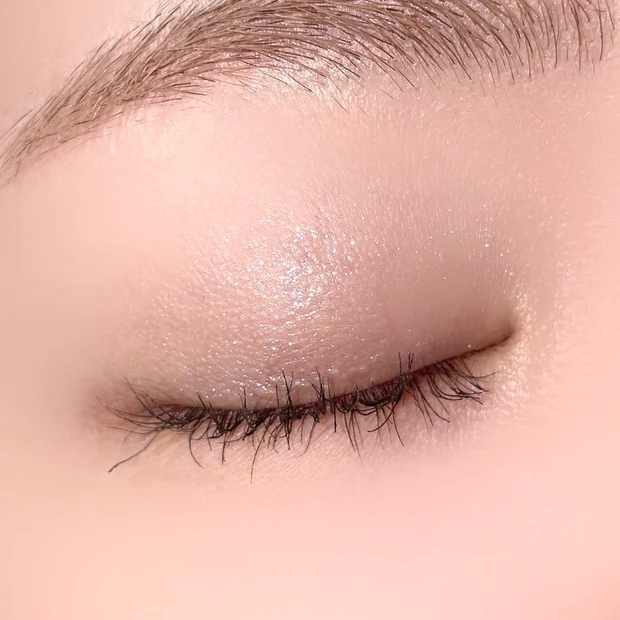 マジョリカマジョルカ シャドーカスタマイズ ブリリアントグリッター BL 761 水の砂