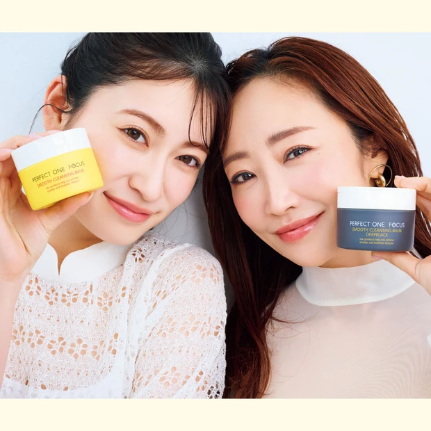 神崎 恵さん×吉田朱里さんが語る、毛穴レス美肌のために大切にしていること