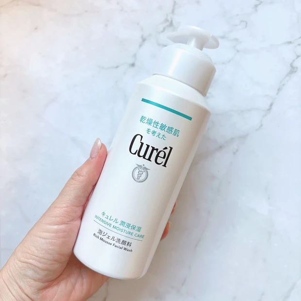  乾燥肌が選ぶベストコスメ2025「キュレル　潤浸保湿 泡ジェル洗顔料」