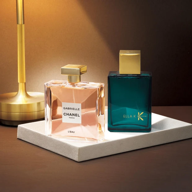 ムーン・リーが教える開運フレグランス。2024年10月におすすめの香りは？