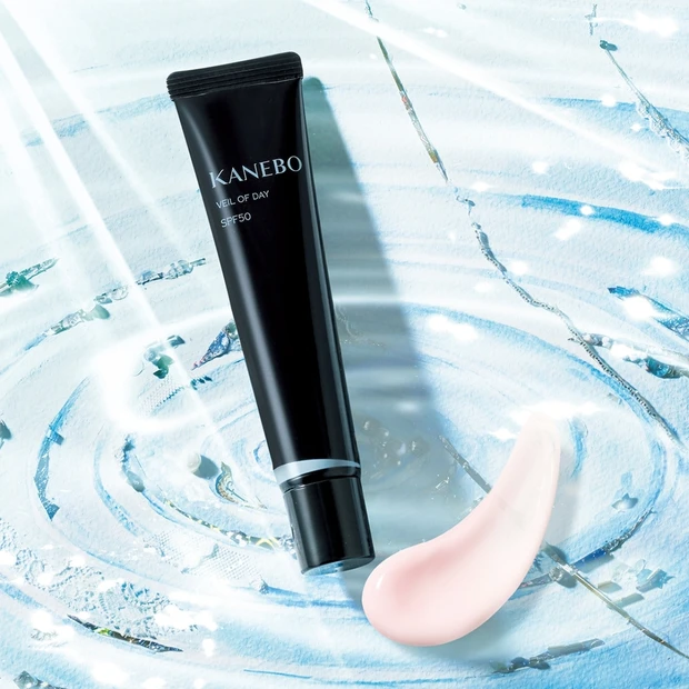 KANEBOから肌に補水し続ける「ウォーターサプライUV美容液」誕生