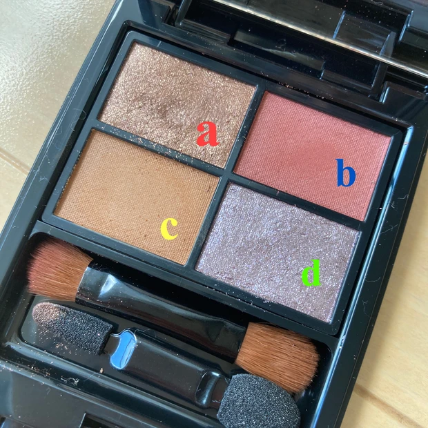 今年の秋は、何色の目元メイクでお出かけする？秋新色コスメを使った、秋メイクをご紹介♡♡_9_1