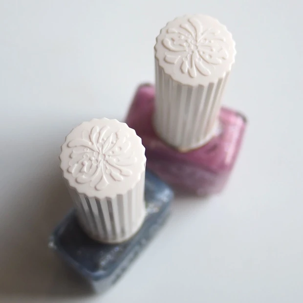 「ポール & ジョー ボーテ ネイルカラー」ボトル