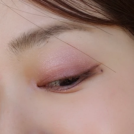 春の店舗限定色　LUNASOL（ルナソル）　アイカラーレーション N EX15 Spring Concertoを使ってメイクした写真