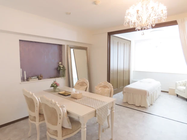 東京　肌管理　美肌　サロン　新宿三丁目　美骨整形術®　ドクターボディ新宿店　内観